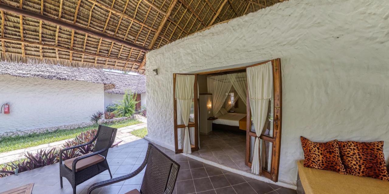 Karafuu Beach Resort & Spa Pingwe Esterno foto