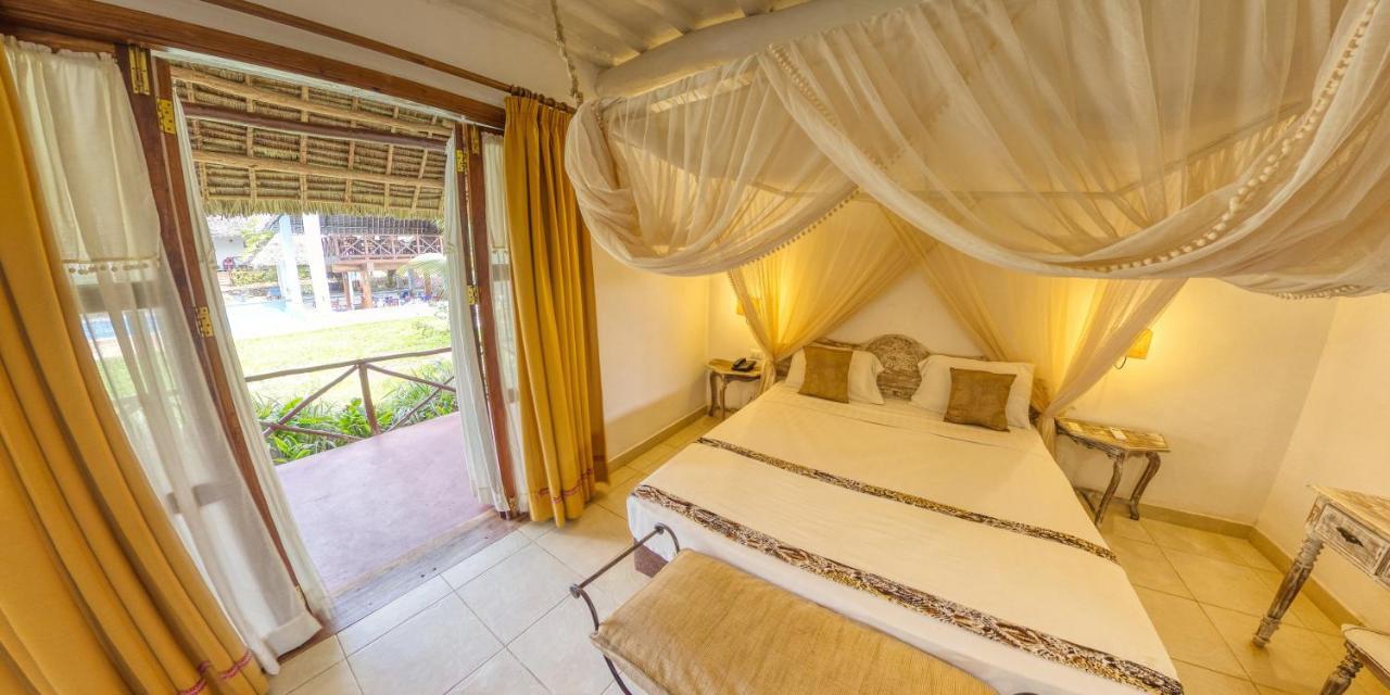 Karafuu Beach Resort & Spa Pingwe Esterno foto